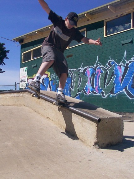 Dale doing a Noseslide down the box
